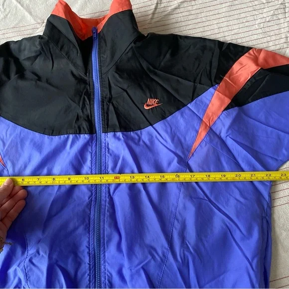 Vintage Nike Black and Purple Windbreaker Jacket fits women’s M - Picture 10 of 11